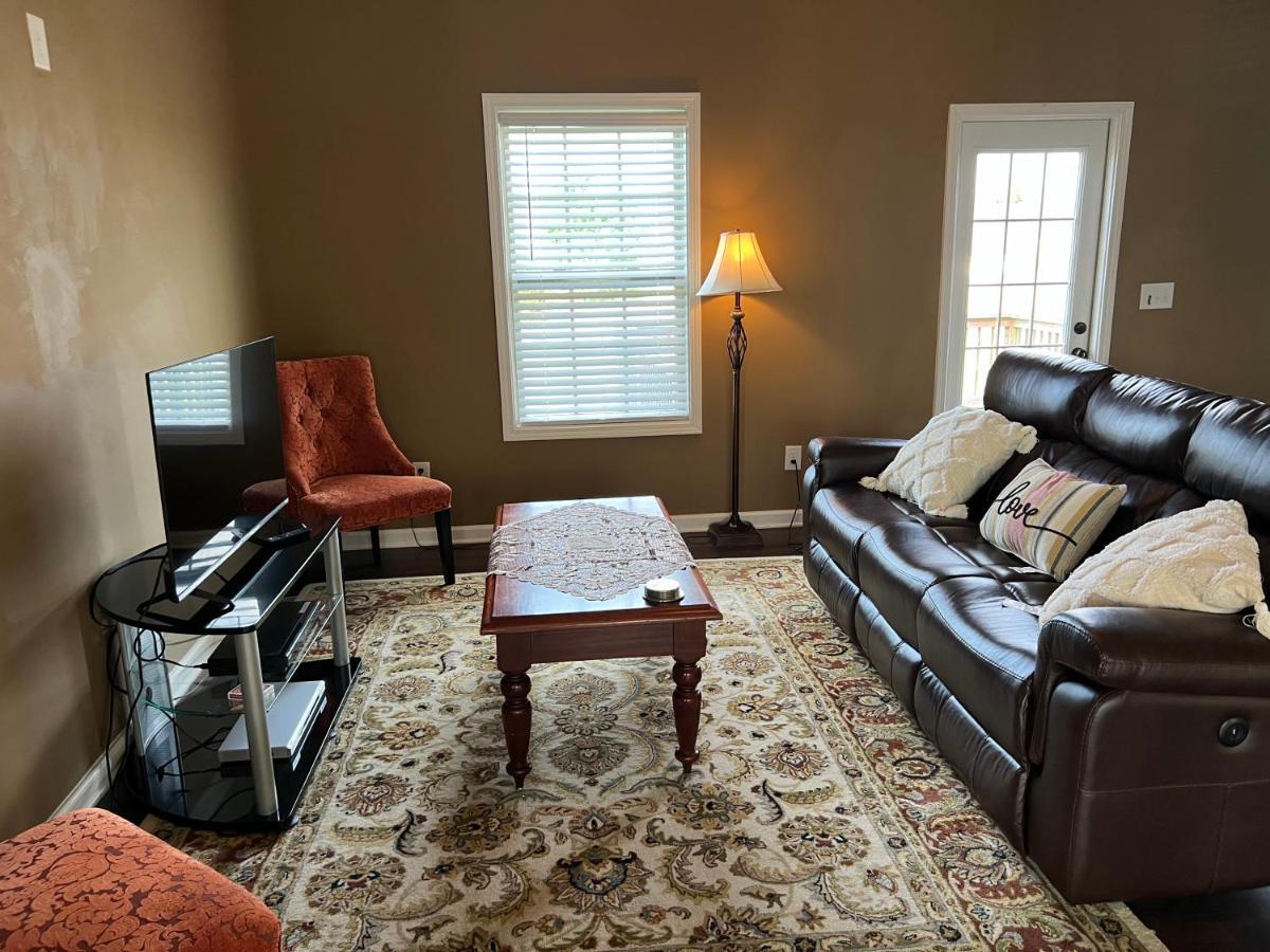 Five Stars Luxury Home Clarksville Exterior photo