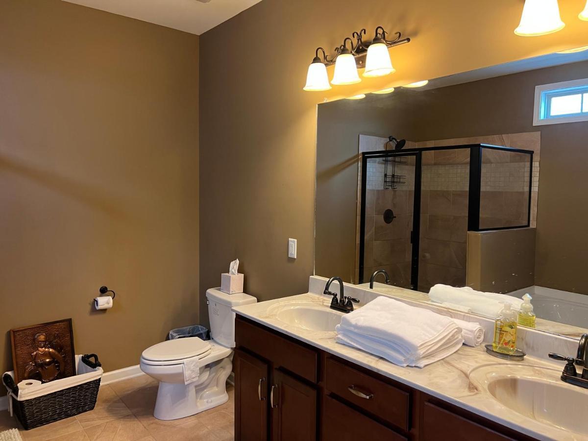 Five Stars Luxury Home Clarksville Exterior photo